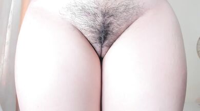 NaughtyCaitlyn’s Virgin Hole Teases Like a Bitch