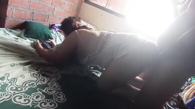 Si subes mi vestido qué sea para que metas tu verga