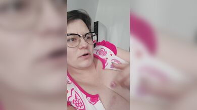 Amy Gives Advice in Kink