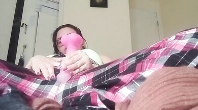 My pussy is pulsating! ????