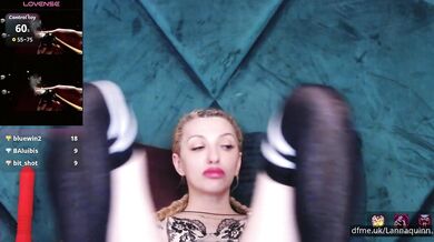 LANNAQUINN'S LEGS BEG FOR DEEPTHROAT AND POUNDING