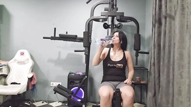 Sports, fitness, masturbation, squirt.