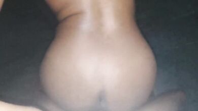 Haciendo una porno - con una milf dominicana