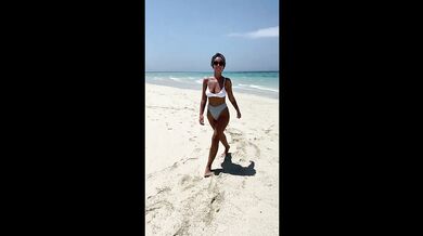 She sucked and gave her holes for a beautiful photo shoot in Zanzibar.