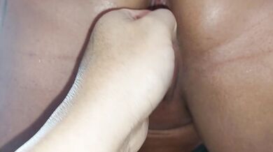 Breaking my pussy and horny Squirting