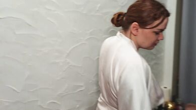 Amateur massage for a married couple. The penis is pressed through the oil-slick pussy and finally, the anus.