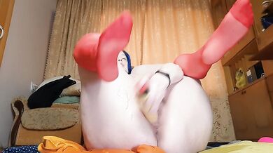Juicy ass in motion and squirting in different poses