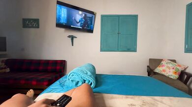 ¡Compartí el hostal con una MILF súper cachonda y nos divertimos muchísimo este fin de semana! —Christopher Betancur