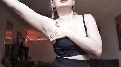 SNIFF • LICK • SUCK MY SMELLY SWEATY ARMPITS • Femdom • Fetish • Luddo Vicka