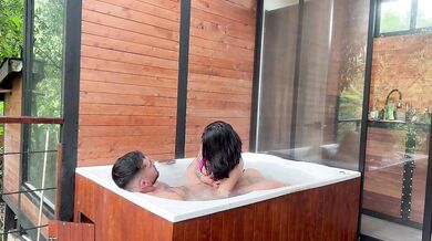 Vacation sex in the jacuzzi