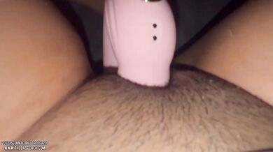 Watching Euphoria turned me on, my toy fucks me until I tremble