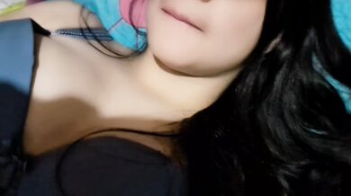 Seductive seduction pushes limits in GOMEZGOMEZ's hungry thrusts