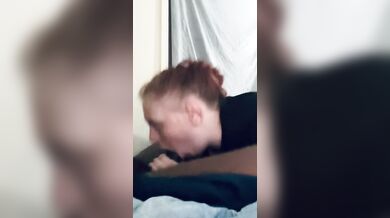 Red Pawg sucks bbc