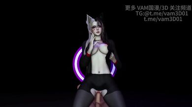 The fox spirit's riding and swaying dance