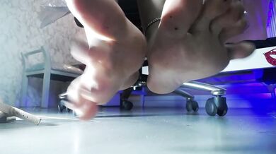 Secret College Student Colombian BBW Foot Tease & Dildo Play