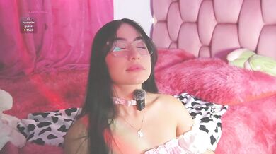 Colombian University Student Petite Enormous Round Ass Tiny Breasts Foot Play
