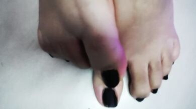 BBW Colombian Foot Tease with Curvy Body
