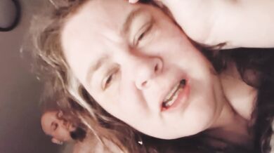 Sarah giggles takes her nightly load