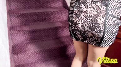 She puts on her tight dress to have a good doggy-style fuck