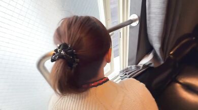 ドM妻がホテルの窓際でセックス　外に人がたってる…歩いてる…ドキドキで興奮
