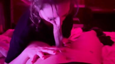 Its her firs blowjob
