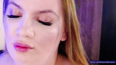 MELANIEBROWNN'S RAW SOLO PLEASURE, LEGS TREMBLING