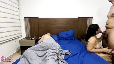 Mi boyfriend has something to rest and his friend enters the room and fucks me in the same bed (Part 1)