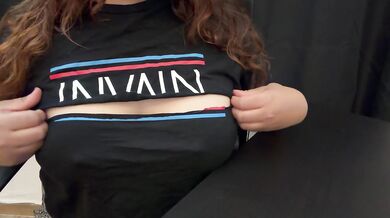 Fuck my tits now