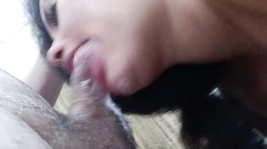 The blowjob was so perfect that he couldn't handle the pressure and came unintentionally‍