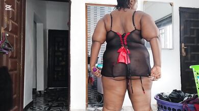 Thick Ebony Bbw Milf Laundry Day with Vibrator - Mara Exotic