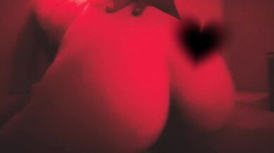 I tried to stop… but I couldn’t | He filled me with warm milk (Red Light)