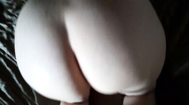 Me cogi a mi mejor amiga de perrito bien rico con mi vergota dura y parada