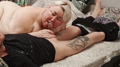 neighbor caresses my cock with her mouth until cumshot