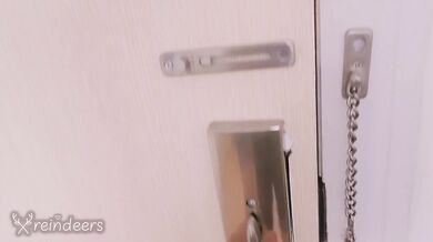 My neighbor's girl got creampied while waiting for help because she forgot her room key - Xreindeers