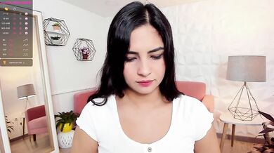Gelatinous Booty Jiggles – Virgin Anus Winks at Cocks