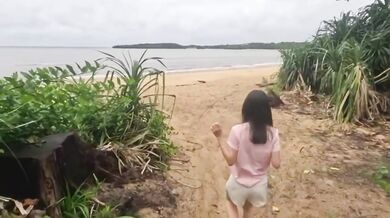 [Personal shooting] Amateur couple who play Onaho Hiding their face with a towel and treating it as if it were a masturbator