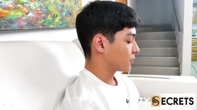 LIL TIMY FUCKS MY ASS JUST THE WAY I LIKE IT IS THIS REAL OR VIRTUAL?