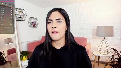 Jiggly Booty Bounce Party – BBW Webcam’s Natural Lure
