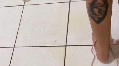 FETICHE GOSTOSO COM PUSSY QUENTE NA BOCA DA MAGRINHA