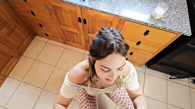 Amateur blonde begs rough blow after relentless morning session