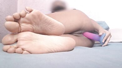 fucking my tight creamy pussy - feet closeup