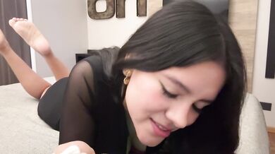 ASMR LATINA HANDJOB - CUM IN 5 SEC