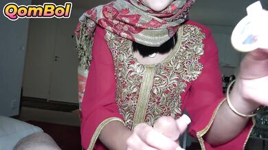 Gece yalnız yakaladığım seksi türk üvey kardeşimin temiz amcığını patlattım