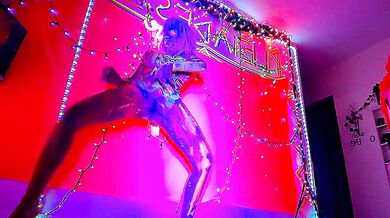 BLACKLiGHT BABE