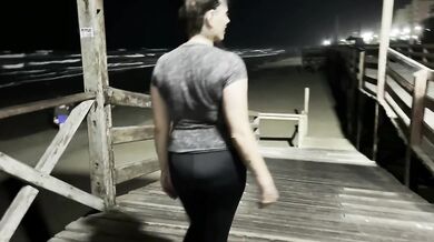 A stranger gives me a blowjob in public