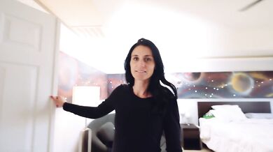 The Neighborhood MILF fucks me at her house party