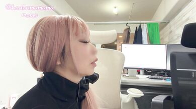 Asian Throws Up Big Ass And Gets Hooked On Dick