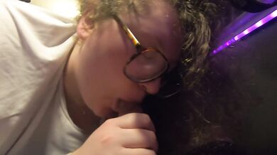White chubby nerdy girl sucks mixed cock and licks his cum
