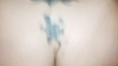 I love shared my wife with my friends she loves threesome