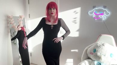 WHITE LATEX MAKIMA NUN Cosplay